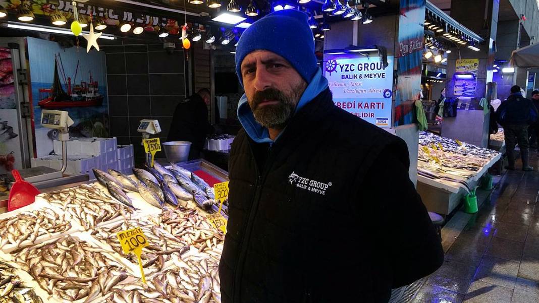 O kentte hamsinin kilosu 50 TL'ye kadar düştü! Fiyatı gören kasa kasa alıyor 18